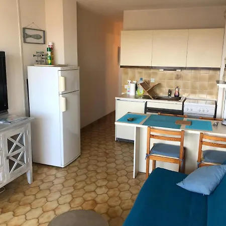 Le Calypso Le Port Et La Plage A 200m Apartament